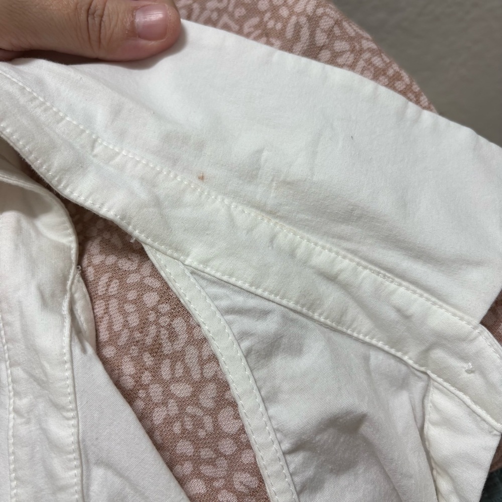 Women's White Sleeveless Button-Up Top Size Medium Minimalist, Preppy, Y2K, 90s - Picture 9 of 9